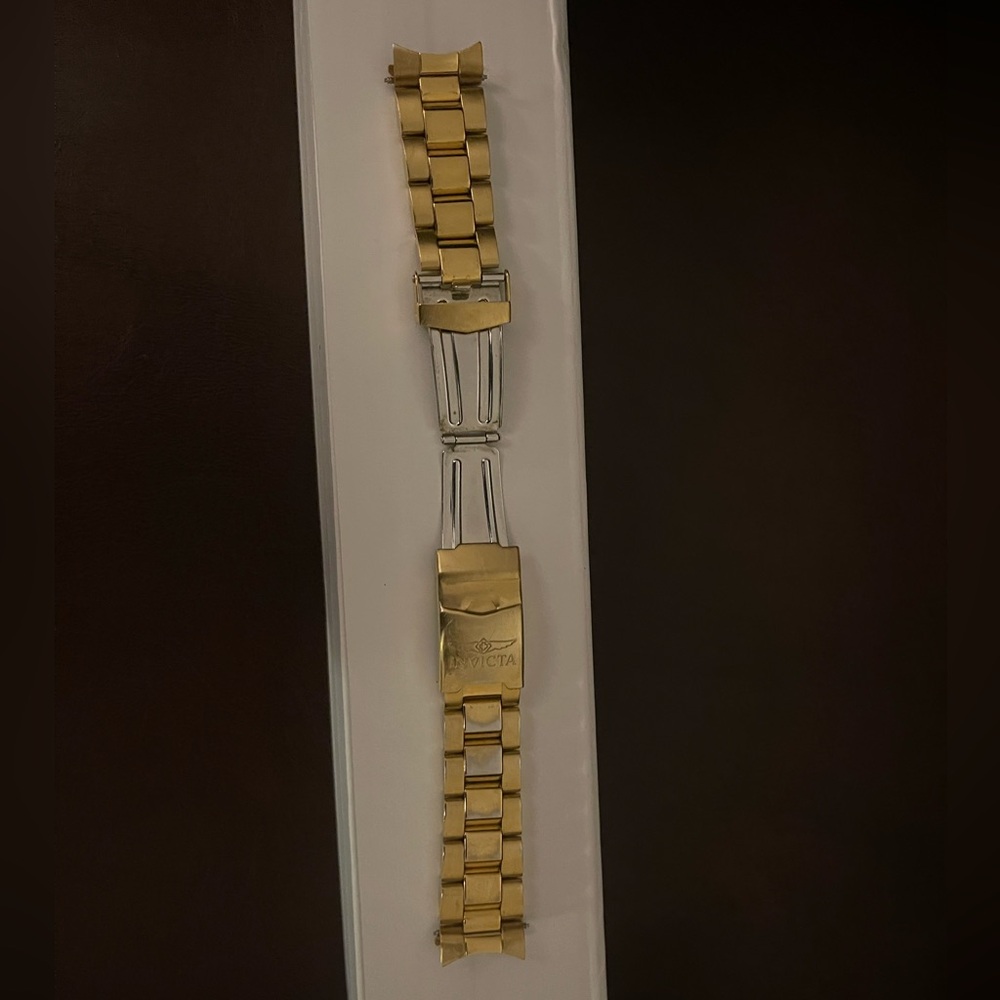 Invicta 8929 pro driver OEM 20mm watch bracelet. Missing 3 links & minor scratch - Picture 3 of 6